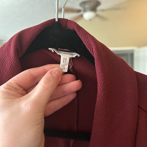 Women's Burgundy Open-front Blazer - Picture 4 of 4